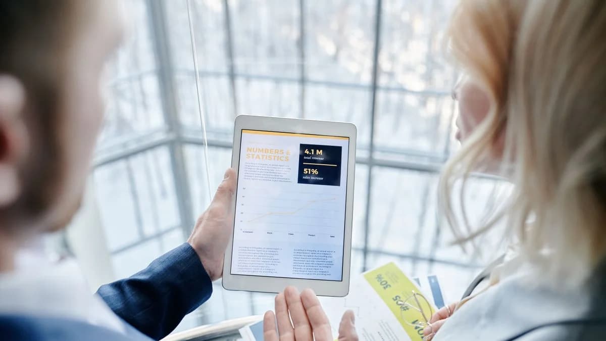 B2B продажи с циклом в год: когда перехват ещё успевает