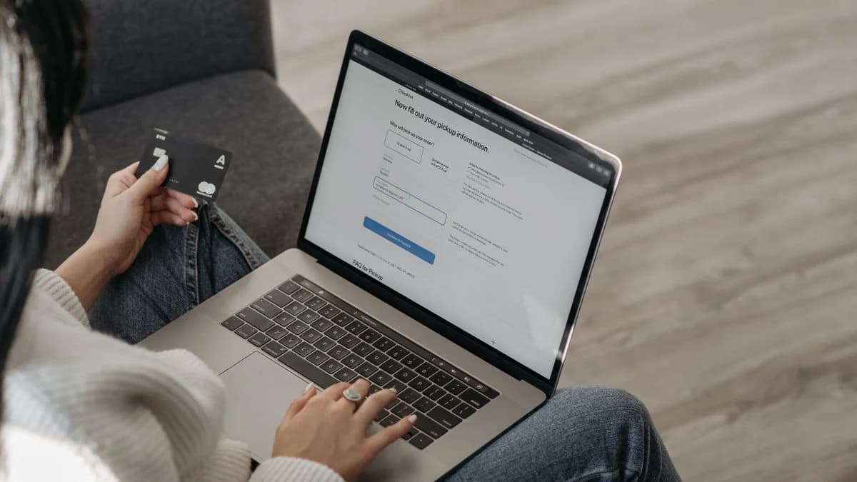 Данные из формы захвата: 4 точки до CRM, где их могут перехватить