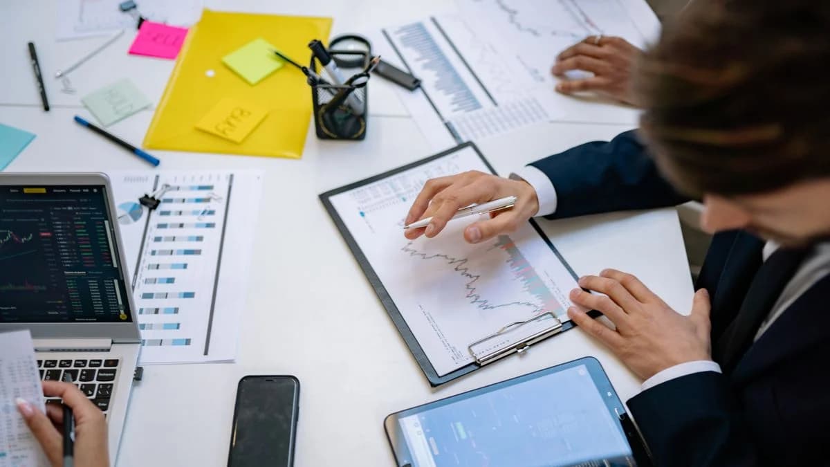 Холодный звонок по спящей базе CRM: что теряет бизнес, пока молчит